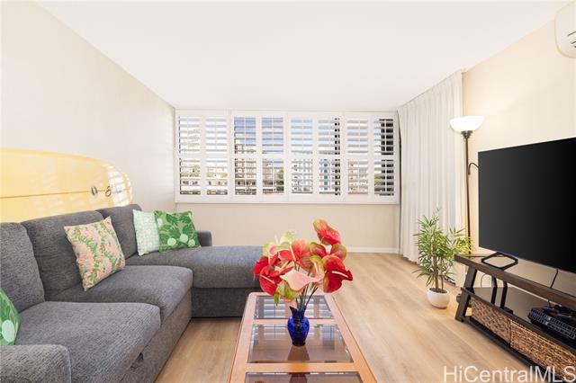 2752 Kaaha Street, 309, Honolulu, HI 96826