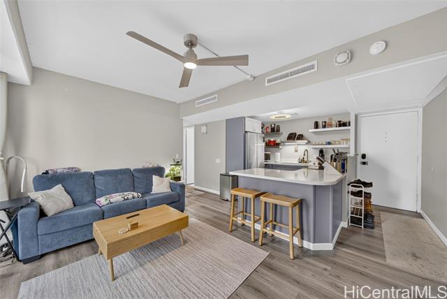 225 Queen Street, 9G, Honolulu, HI 96813