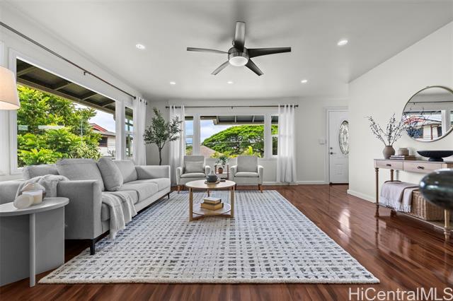 99-1170 Halawa Hts Road, Aiea, HI 96701