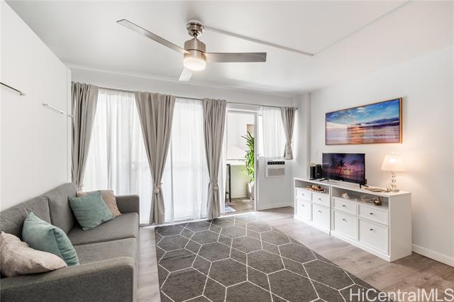 247 Beach Walk, 303, Honolulu, HI 96815