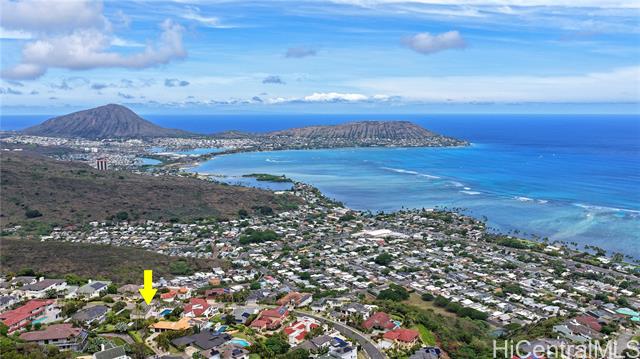 738 Kaulana Place, Honolulu, HI 96821