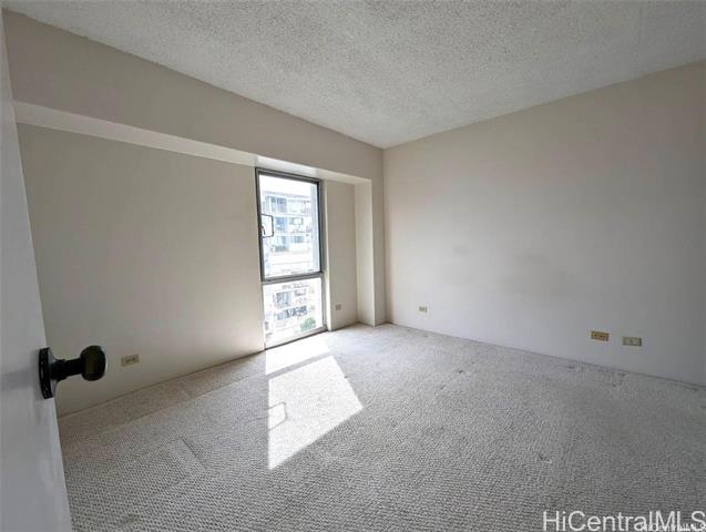 430 Keoniana Street, 609, Honolulu, HI 96815