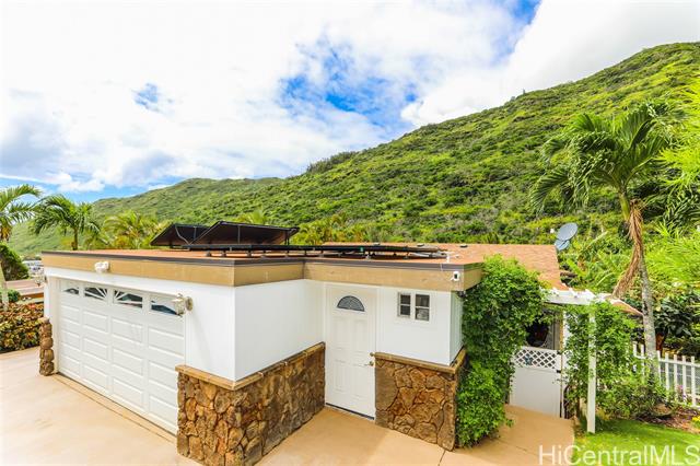 752 Kalaau Place, Honolulu, HI 96821