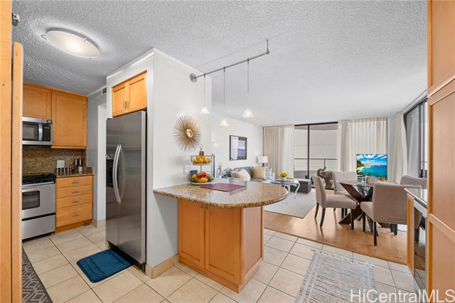 1910 Ala Moana Boulevard, 16D, Honolulu, HI 96815