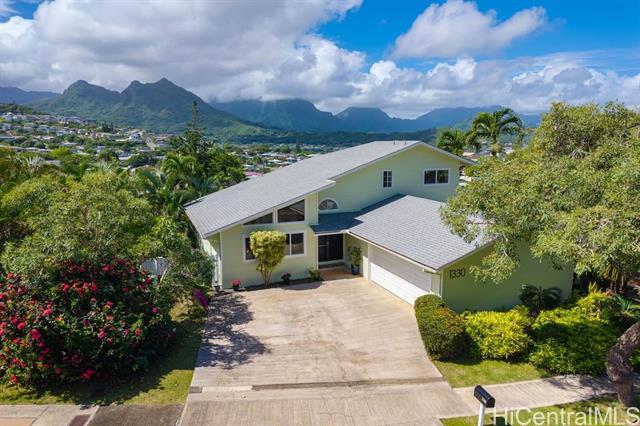 1330 Kuuna Place, Kailua, HI 96734