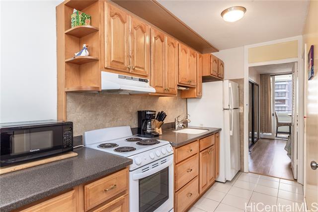 425 Ena Road, 1104A, Honolulu, HI 96815