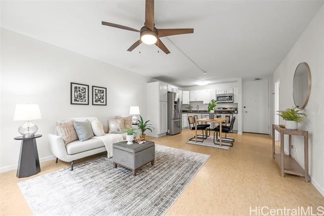 1617 Clark Street, 302, Honolulu, HI 96822