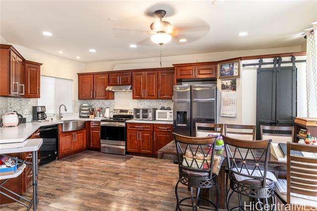 91-957 Laaulu Street, 40F, Ewa Beach, HI 96706