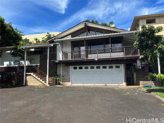 2208 Liliha Street, B, Honolulu, HI 96817