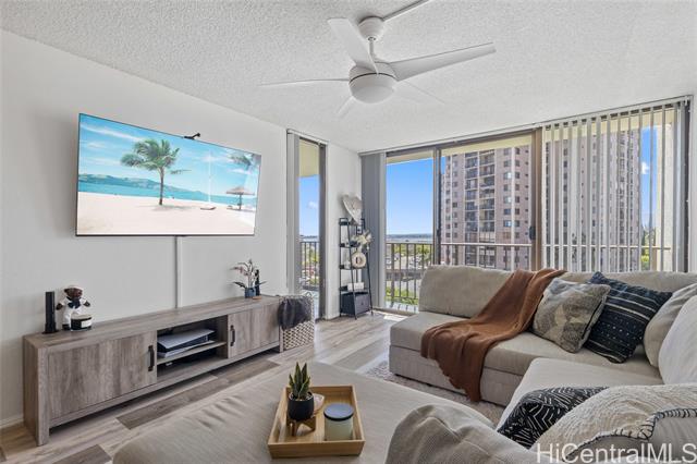 98-500 Koauka Loop, 8N, Aiea, HI 96701
