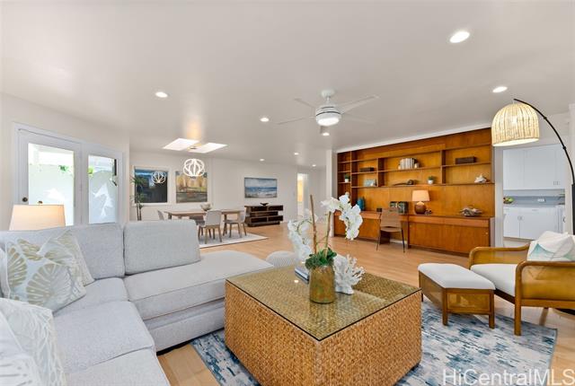 2432 Myrtle Street, Honolulu, HI 96816
