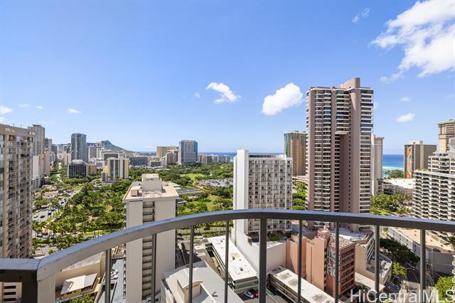 469 Ena Road, 2611, Honolulu, HI 96815