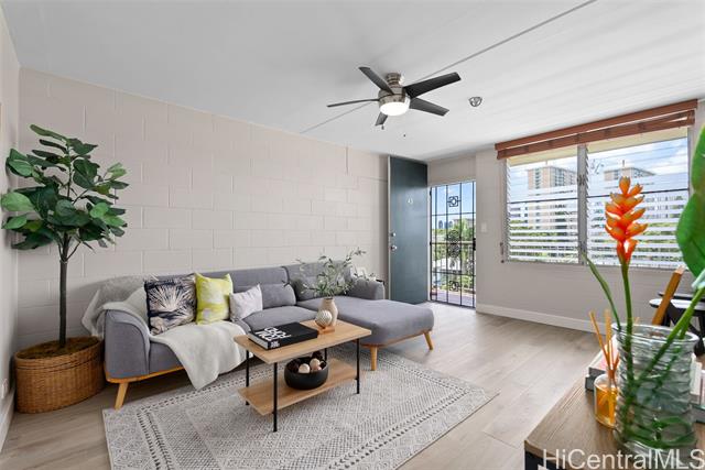 24 Hialoa Street, 43, Honolulu, HI 96817