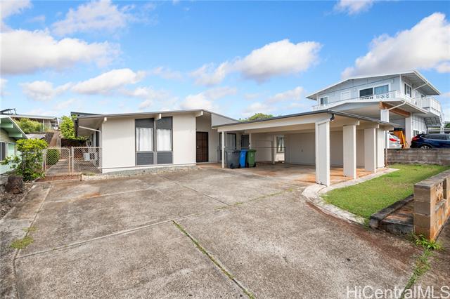 1670 Hooheno Street, Pearl City, HI 96782