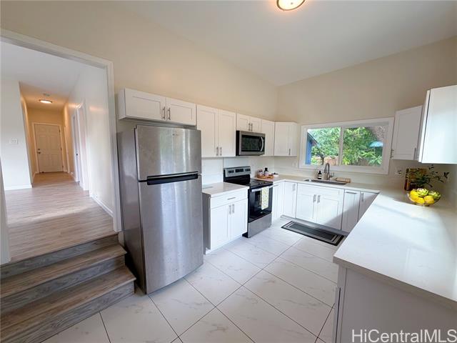 94-111 Pahu Street, D, Waipahu, HI 96797