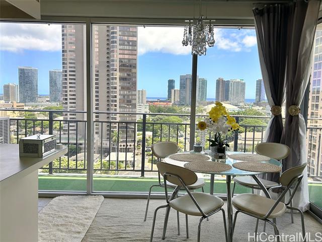 1415 Victoria Street, 811, Honolulu, HI 96822
