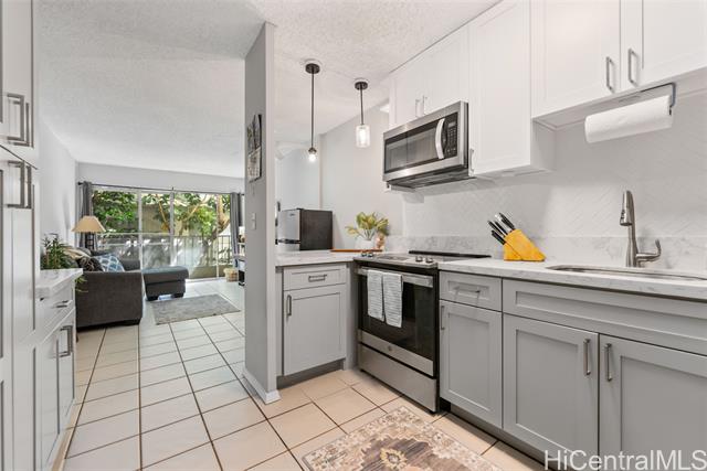 222 Kaiulani Avenue, 201, Honolulu, HI 96815