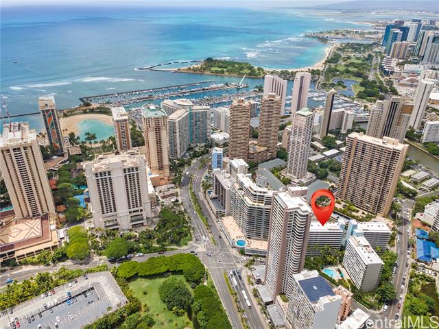 425 Ena Road, 1202A, Honolulu, HI 96815