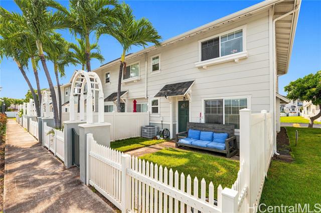 Upcoming 3 of bedrooms 2.5 of bathrooms Open house in Ewa Plain on 9/13 @ 2:00PM-5:00PM listed at $595,000