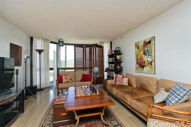 5070 Likini Street, 112, Honolulu, HI 96818