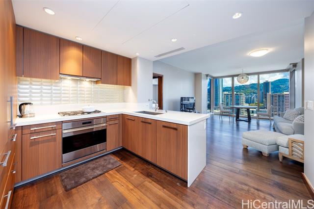 1555 Kapiolani Boulevard, 1611, Honolulu, HI 96814