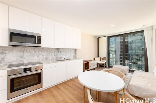 987 Queen Street, 906, Honolulu, HI 96814