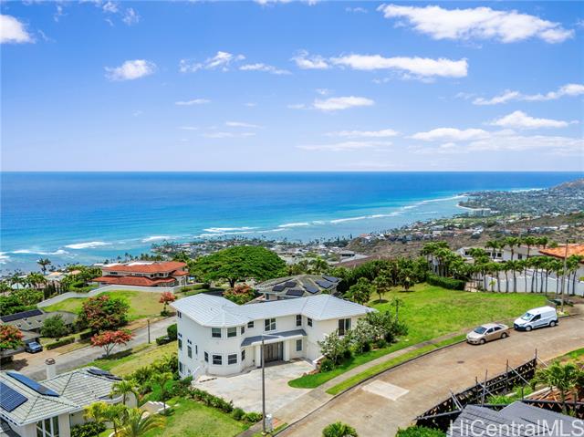 1179 Ikena Circle, Honolulu, HI 96821