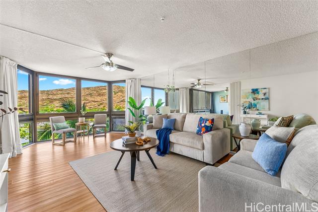 501 Hahaione Street, 1/7H, Honolulu, HI 96825