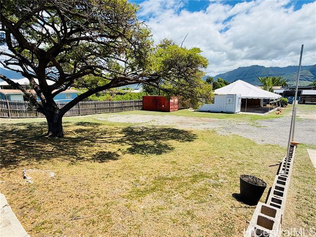87-666 Farrington Highway, Waianae, HI 96792