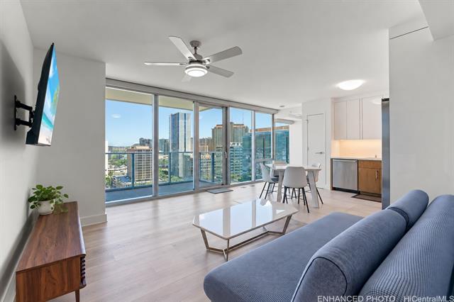 629 Keeaumoku Street, 2003, Honolulu, HI 96814