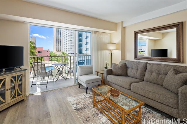 2440 Kuhio Avenue, 507, Honolulu, HI 96815