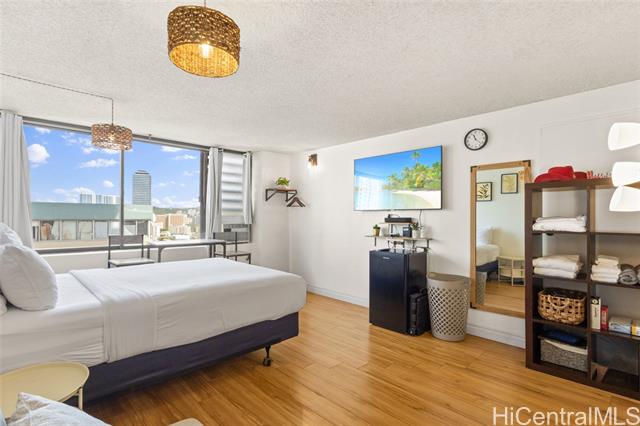 444 Niu Street, 1901, Honolulu, HI 96815