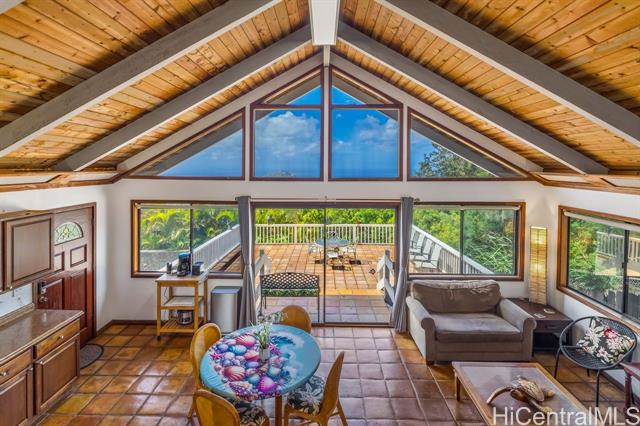4969 Maunalani Circle, Honolulu, HI 96816