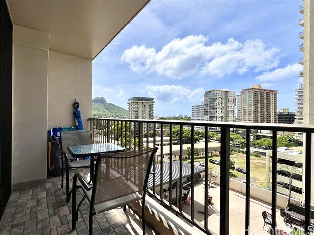 229 Paoakalani Avenue, 812, Honolulu, HI 96815