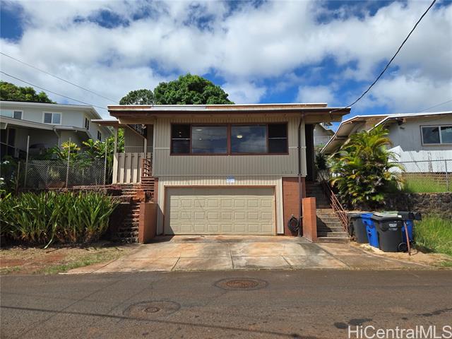 1470 Hoohaku Street, Pearl City, HI 96782