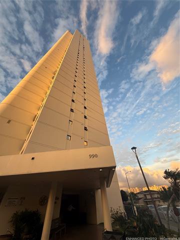 990 Ala Nanala Street, 8B, Honolulu, HI 96818