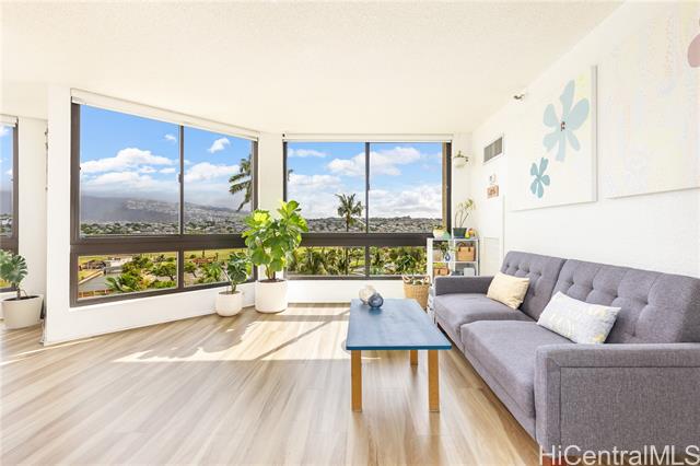300 Wai Nani Way, II811, Honolulu, HI 96815