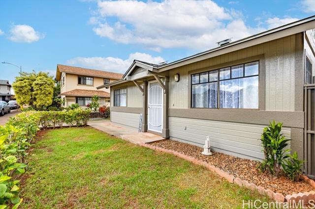 94-218 Kupueu Place, Waipahu, HI 96797
