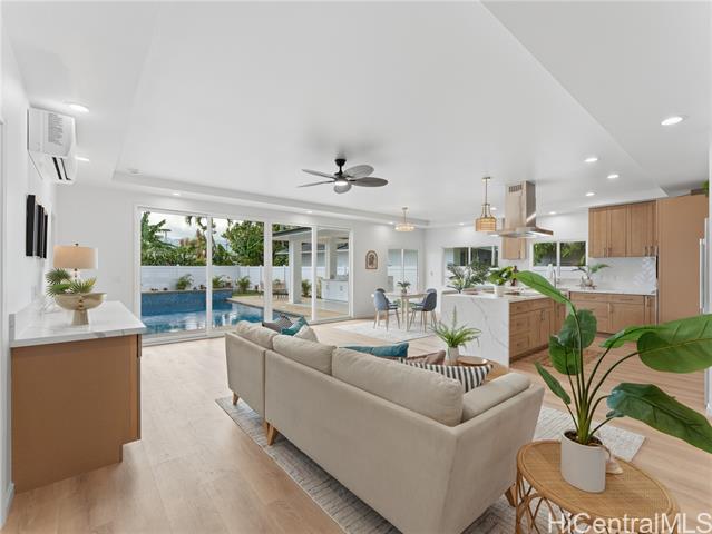 445 Kaimake Loop, Kailua, HI 96734