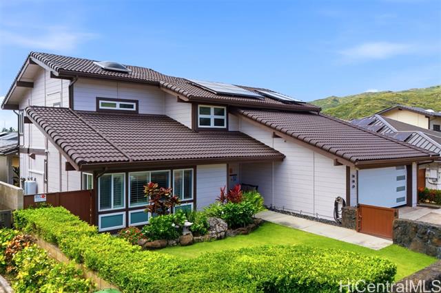 220 Kaiolohia Place, Honolulu, HI 96825