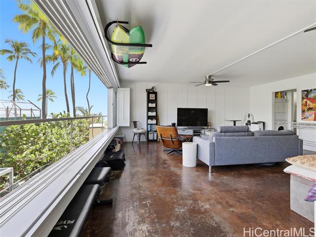 2895 Kalakaua Avenue, 207, Honolulu, HI 96815