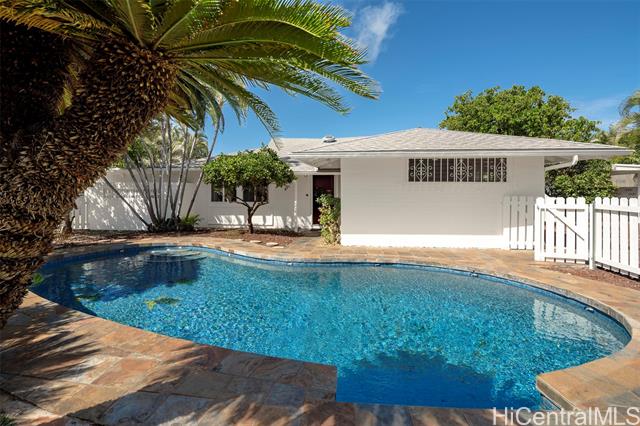 4574 Ahuli Place, Honolulu, HI 96816