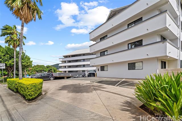 2860 Waialae Avenue, 211, Honolulu, HI 96826