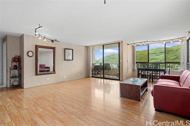 New Condo for sale in Hawaii Kai, $488,000