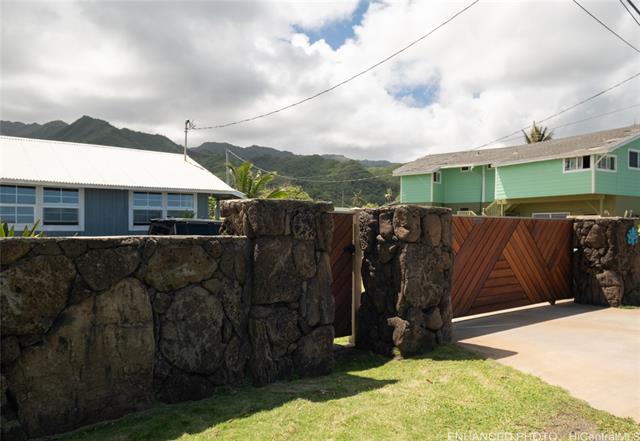 53-932 Kamehameha Highway, Hauula, HI 96717