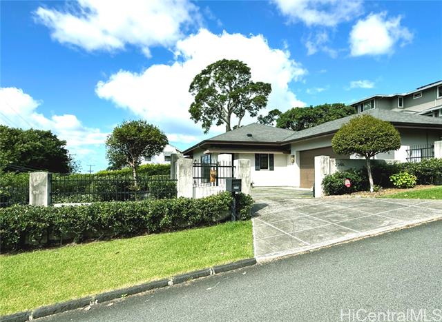 2346 Manoa Road, Honolulu, HI 96822