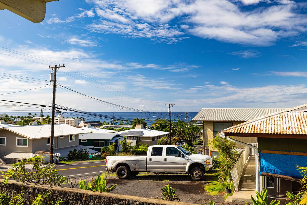 75-187 Kalani St, Kailua-Kona, HI 96740