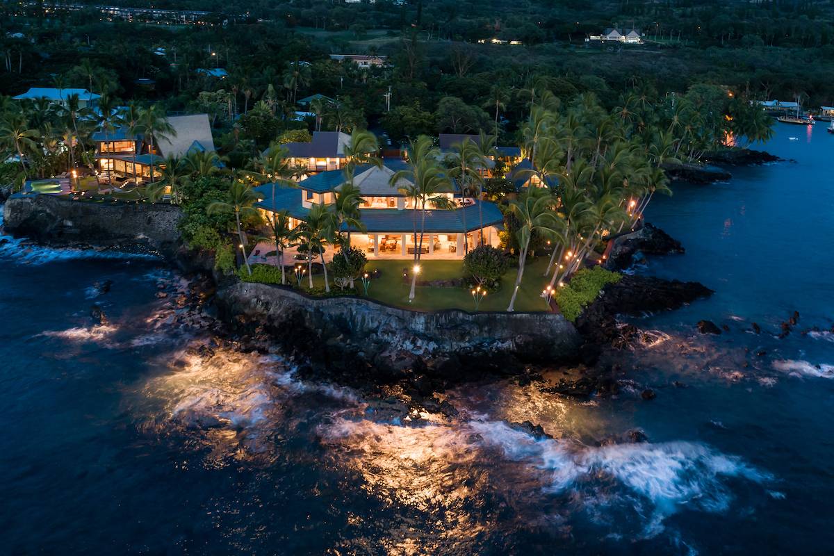 78-107-A Holua Rd, Kailua-Kona, HI 96740