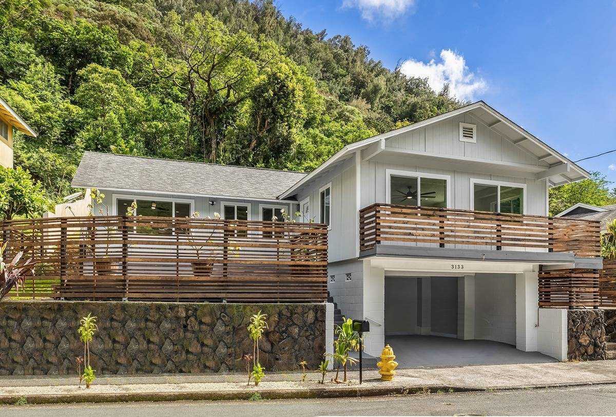 3133 Nihi St, Honolulu, HI 96819
