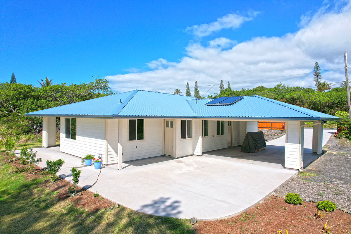 94-5768 Awa Pae Pl, Naalehu, HI 96772